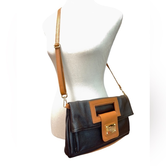 Valentina | Convertible Calfskin Crossbody Clutch Bag - Picture 2 of 11